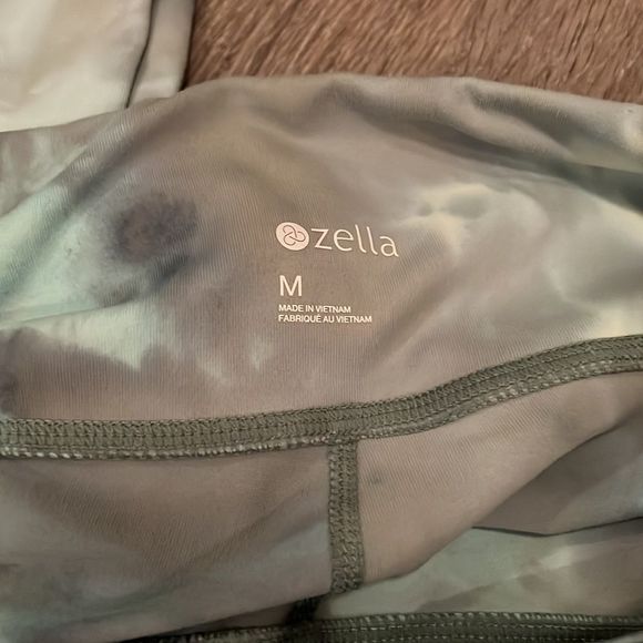 Like new green tie dye Zella leggings - medium - Picture 2 of 2